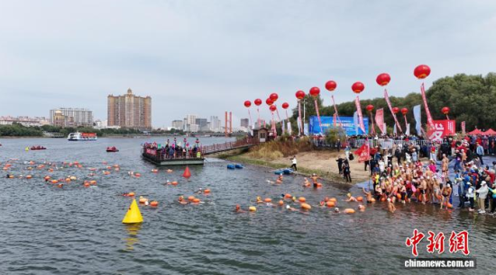 ��ӬF(xi��n)������Ӿʿ��������ˮ����ʯ���� �z