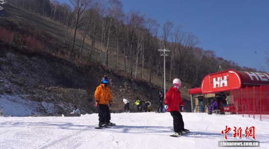 ��ѩ�ۺ����w򞡰�׻�������ʯ���� �z