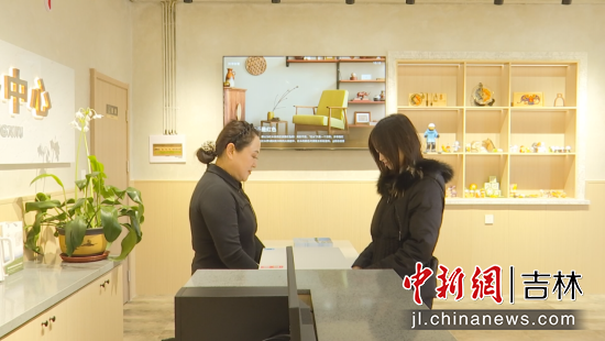 �οͷ���(w��)�������ڽӴ��ο��������hί������/���D