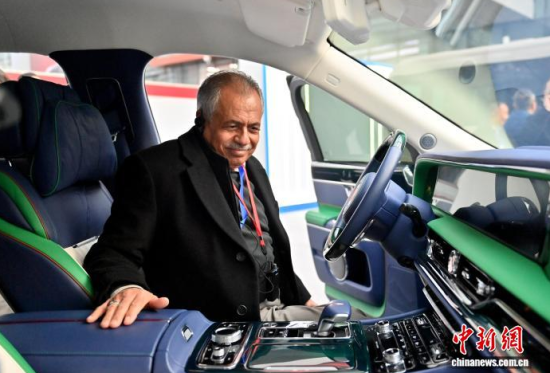 12��16���������L��������F(tu��n)�ɆT�w�(y��n)�Ї���܇�������� �z