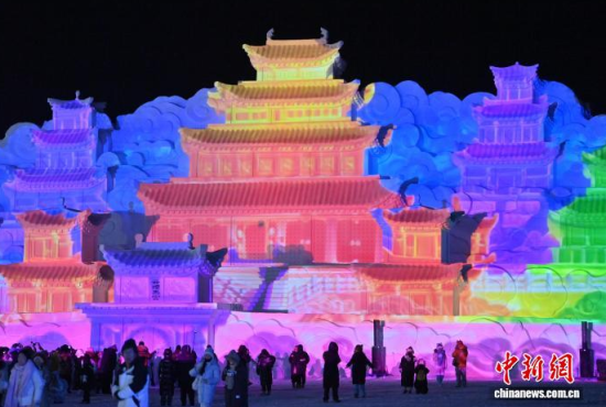 12��26���������L��ɽ��ѩ��桰�����m����ʽ������������ �z