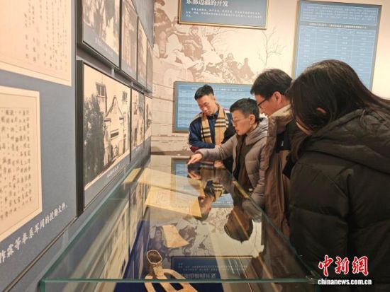 ���L�F(tu��n)���څ��^����ʡ���F(xi��n)��ʷչ���T���� �z