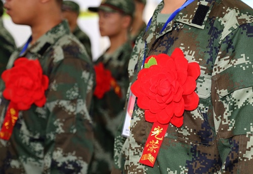 石家莊東華鐵路學(xué)校學(xué)生去當(dāng)兵保留學(xué)籍嗎？