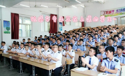 石家莊東華鐵路學(xué)校春季班能升大專嗎？