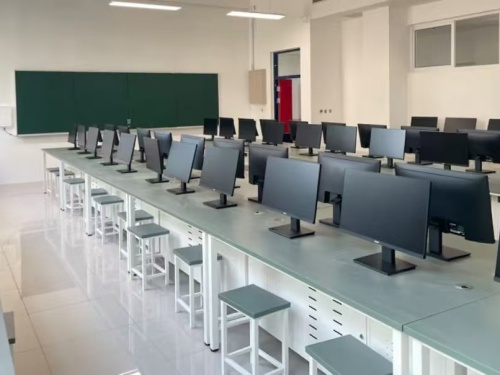 初中畢業(yè)男生學(xué)什么技術(shù)類專業(yè)好？