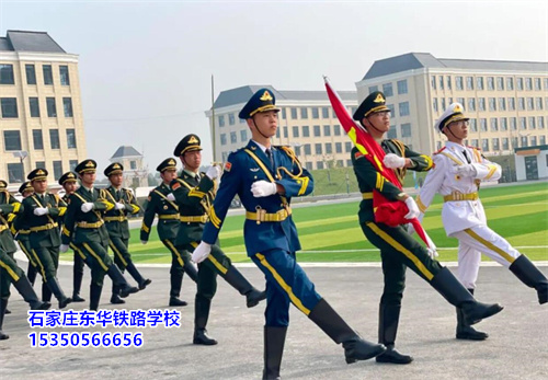 石家莊東華鐵路學(xué)校管的嚴(yán)嗎？可以隨便出入學(xué)校嗎？